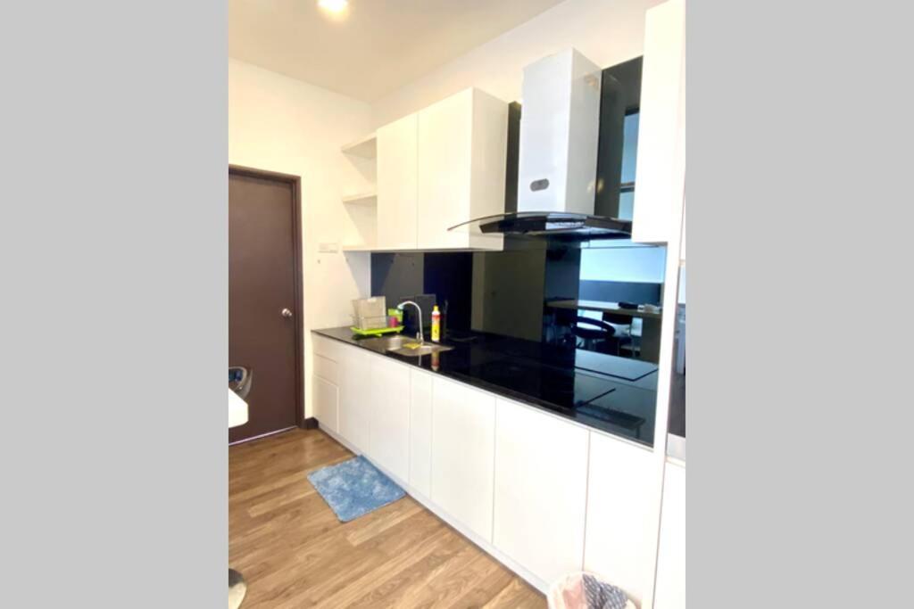 Landmark Residence 2, Greenview, Less Noise, Free Wifi With Tvbox, Free Parking, Near Kajang, Cheras, C180, Mrt Exterior foto